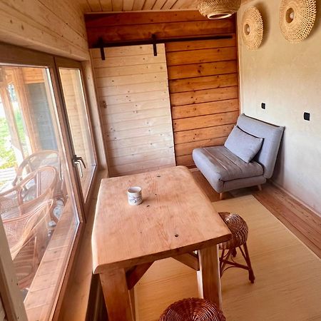 Apartament Dom Zachodzącego Słońca Nowica Zewnętrze zdjęcie