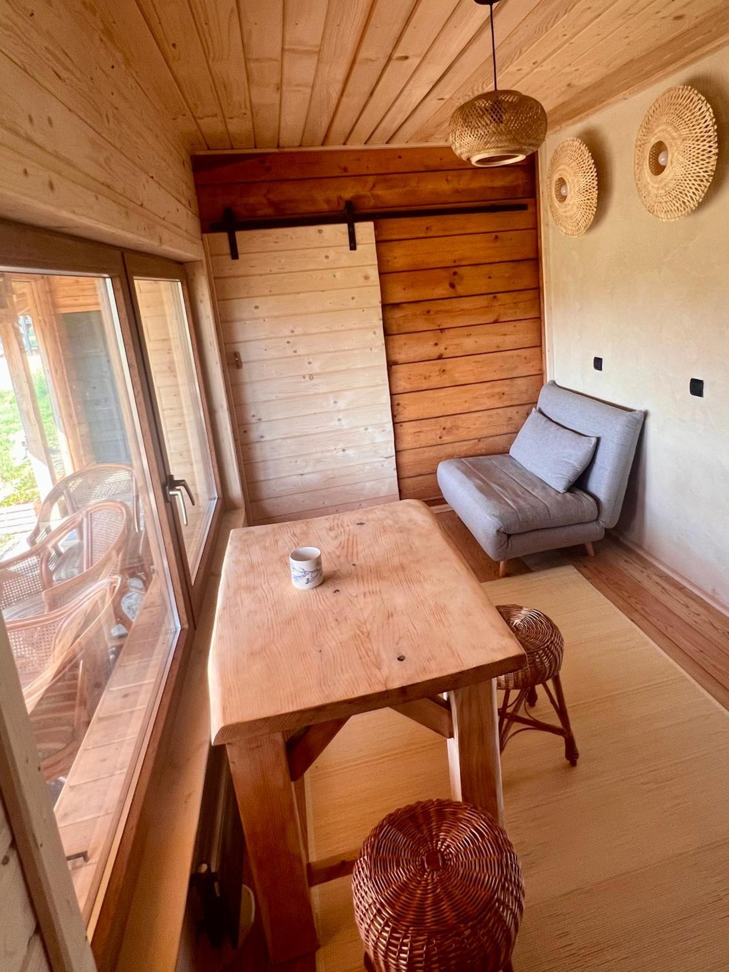 Apartament Dom Zachodzącego Słońca Nowica Zewnętrze zdjęcie